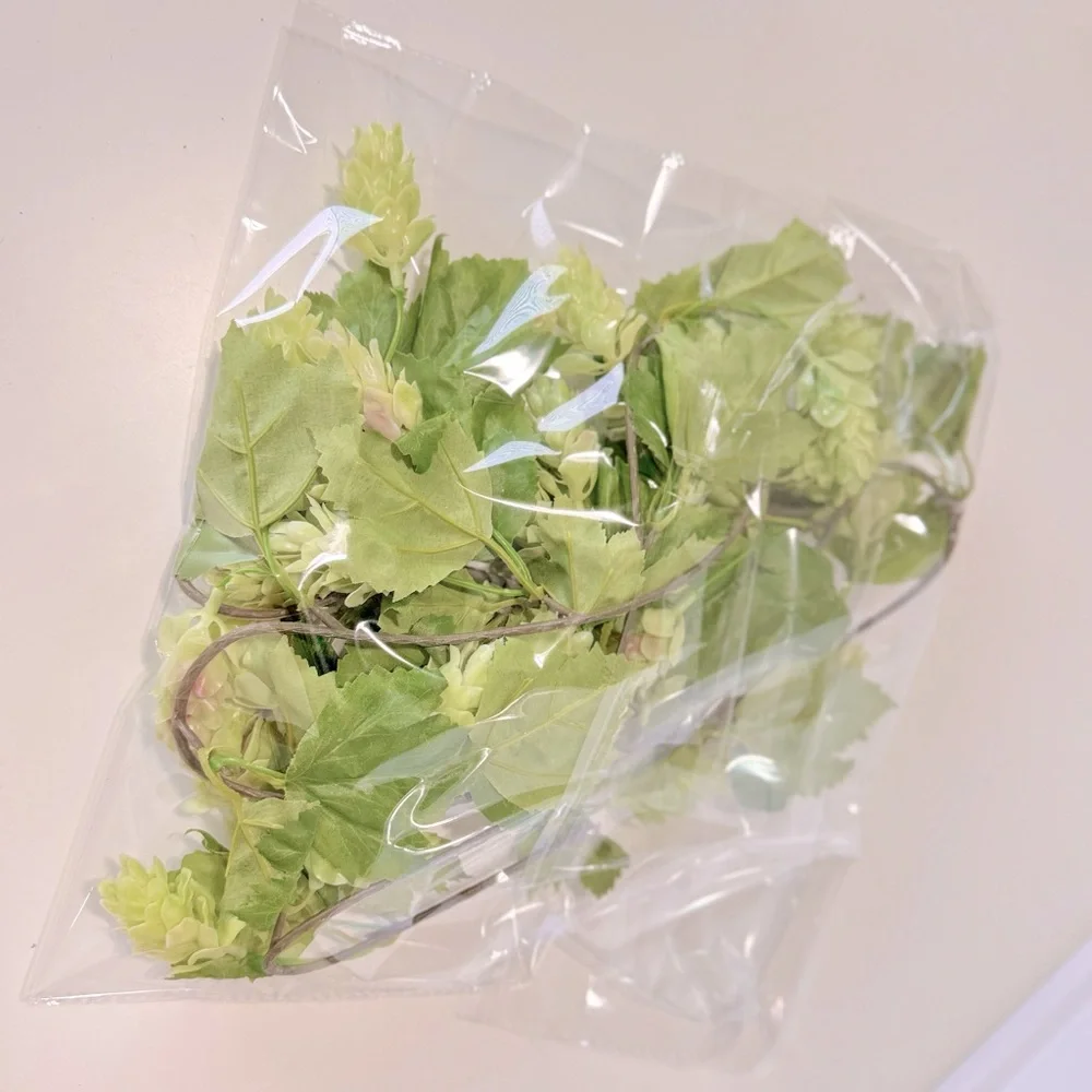 4 LIFELIKE Green Hops Floral Greenery Vines Home Decor Arrangement Wreath